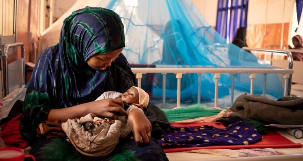 O progresso na redução da mortalidade infantil abranda à medida que 4,9 milhões de crianças morrem antes dos cinco anos