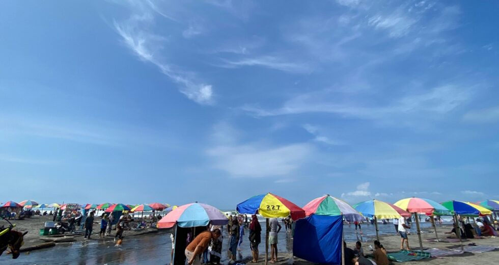 Turistas pagam o dobro em Parangtritis, afirma o Departamento de Turismo de Bantul