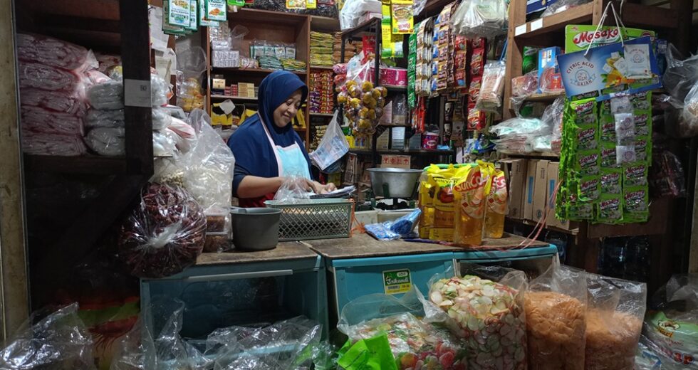 Estoque suficiente de 12 principais produtos alimentícios em Jogja