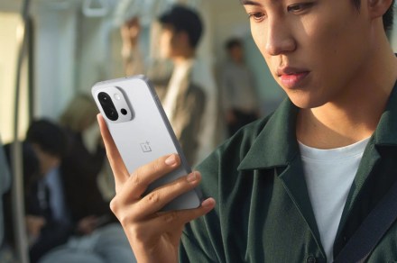 O próximo telefone compacto da OnePlus está recebendo uma grande atualização de câmera