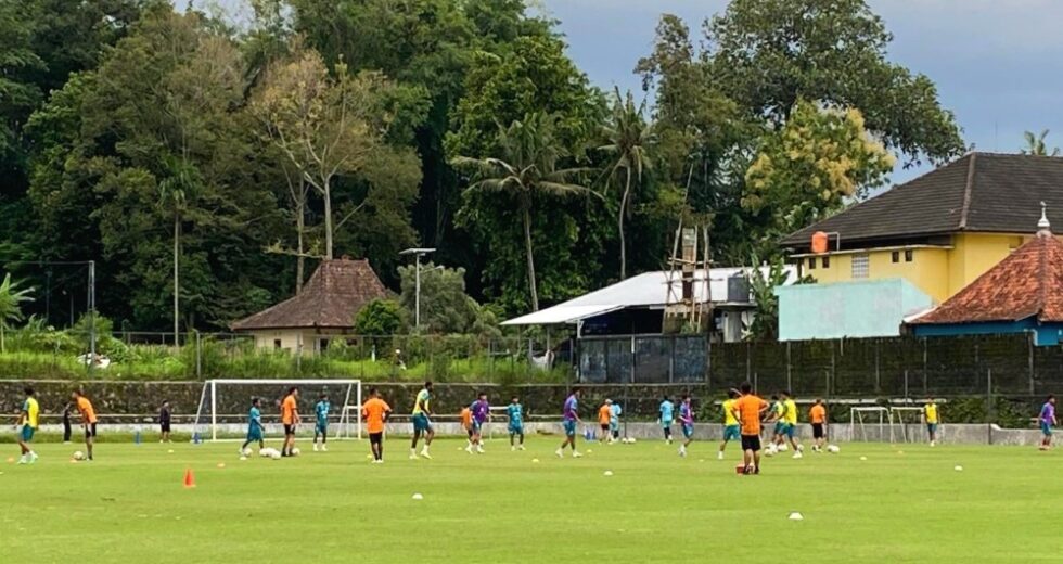 PSS Sleman aumenta treinamento de recuperação física para jogadores em Pakembinangun
