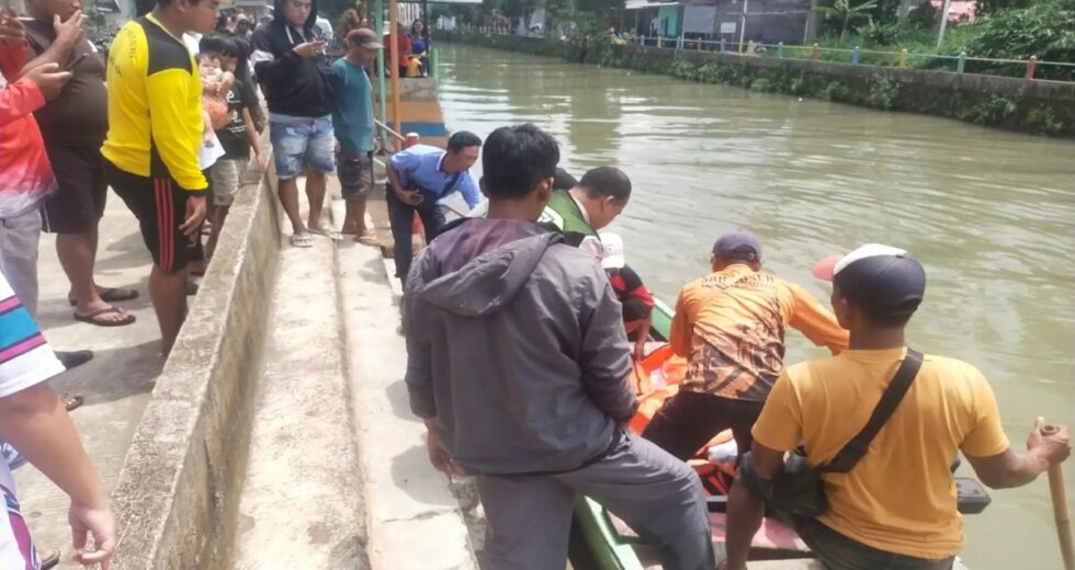Adolescente Bandungan morre afogado em Rawa Pening durante férias com a família