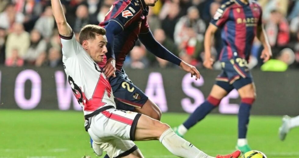 Pathe Ciss salva Rayo Vallecano da derrota em minutos sangrentos