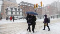 O domínio do inverno continua em grande parte do Canadá; previsões apontam para neve e chuva congelante