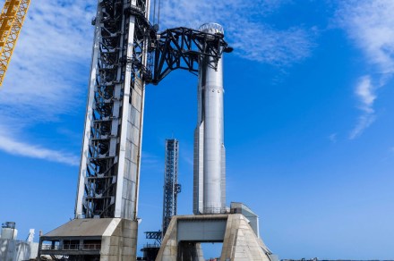 O teste do foguete Starship da SpaceX obtém várias novidades antes do vôo 12