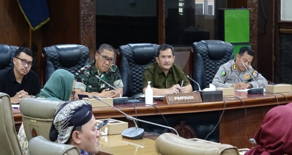 Presidente da Comissão A DPRD DIY aprecia a preparação da TNI para o Eid 2026