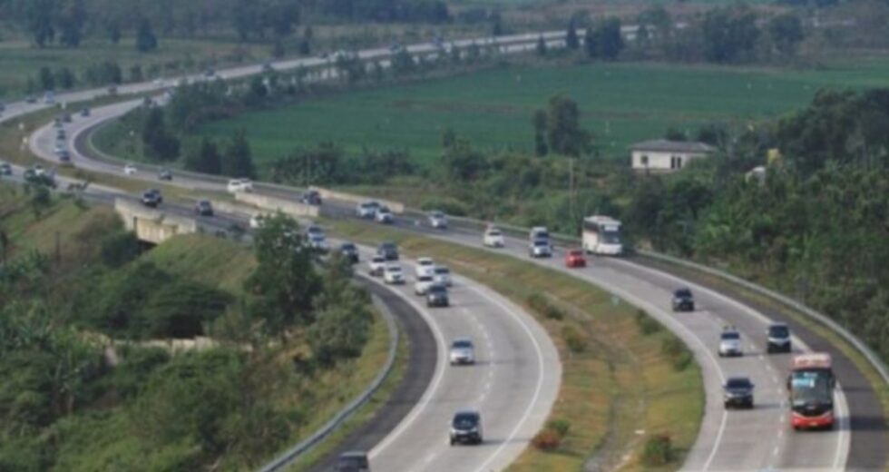 Veículos nas estradas regionais com pedágio de Nusantara aumentam antes do regresso a casa em 2026