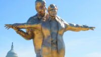 Estátua de Trump e Epstein inspirada em ‘Titanic’ aparece no DC National Mall – National