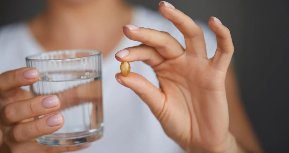 Cientistas testaram vitamina D para COVID e encontraram uma longa pista inesperada de COVID