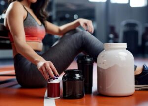 Suplementos pré-treino populares associados à perda perigosa de sono