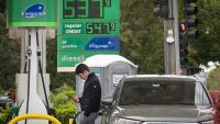 Summer travel kicks off with mixed forecast, rising costs