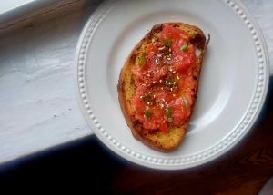 The better way to make tomato toast