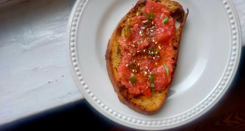 The better way to make tomato toast