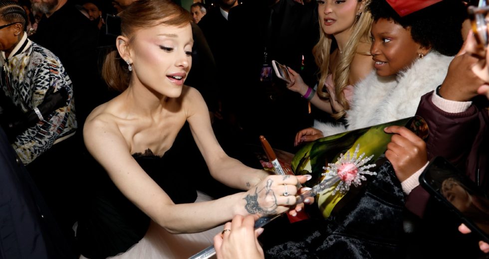 Ariana Grande fans need to see “Maddie’s Secret”