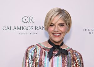 Actress Selma Blair accused of biting flight crew